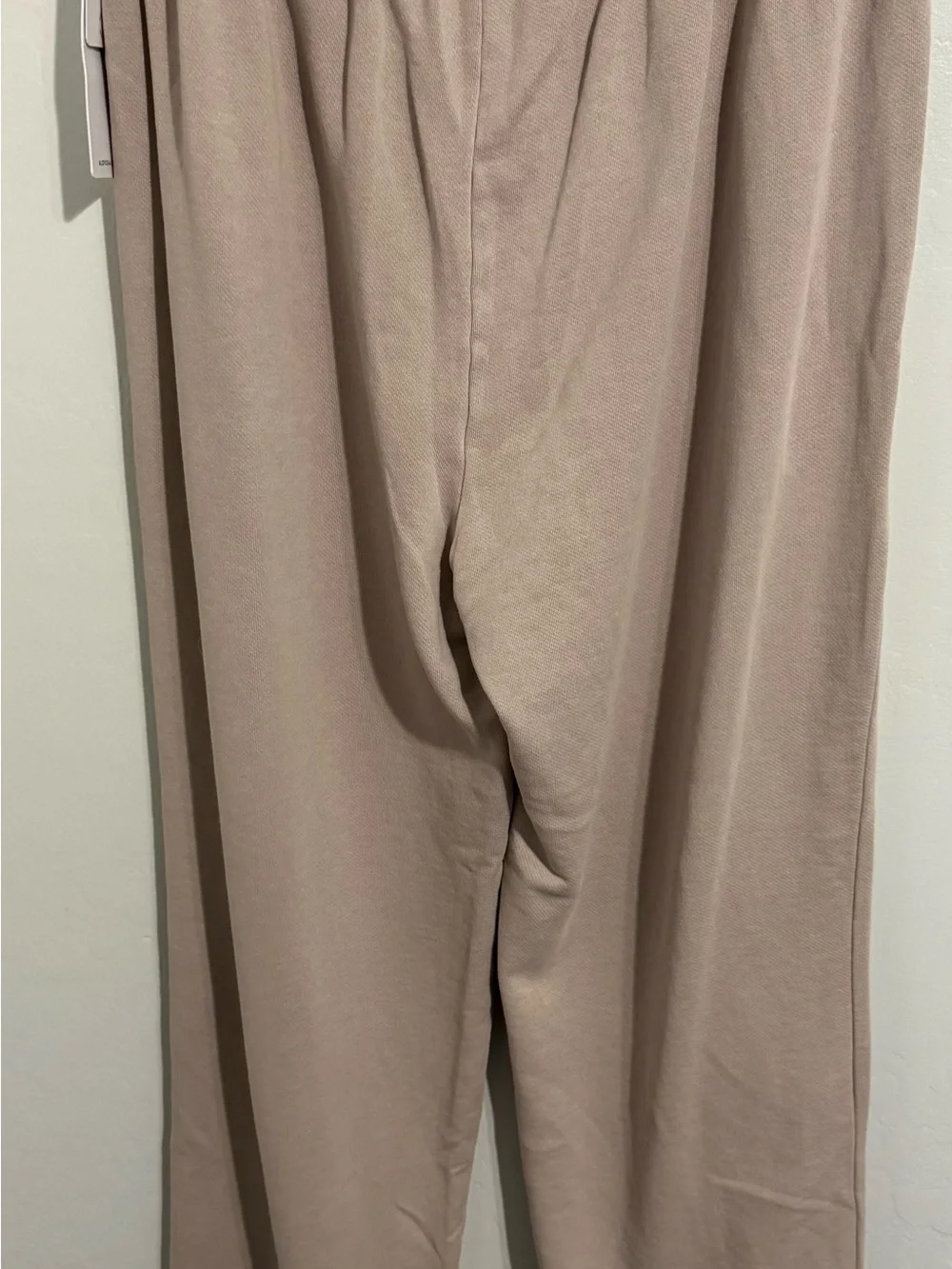 ALO Yoga Washed Accolade Straight Leg Pant